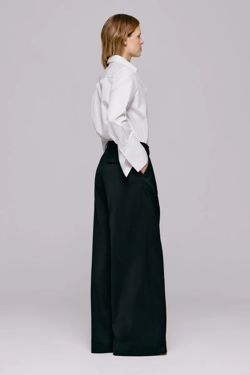 Julie Shirt, Julie Josephine
