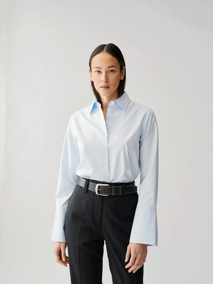 Julie Shirt, Julie Josephine