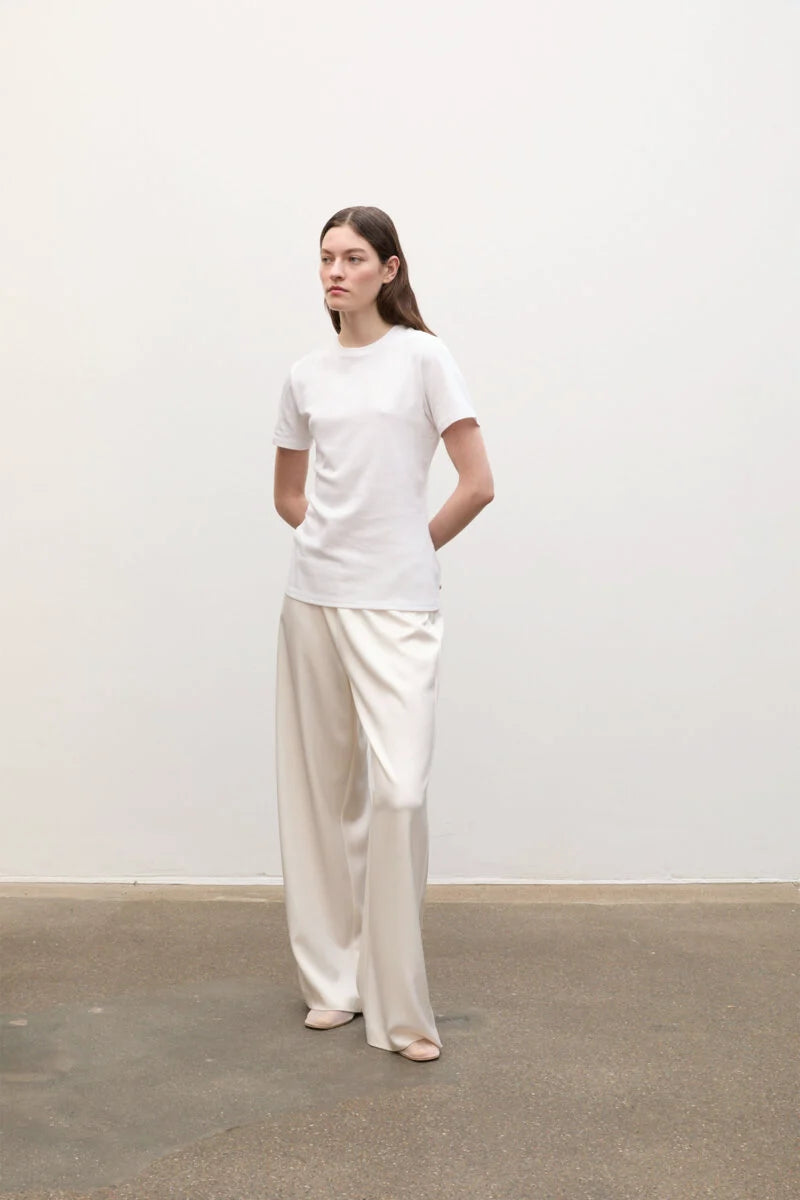 Agnes Tee White, Julie Josephine